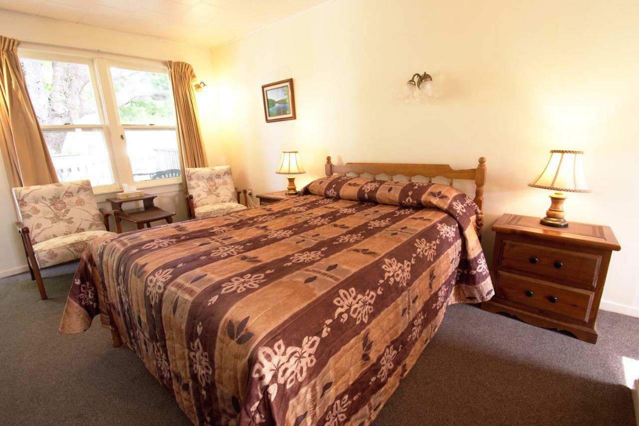 Lakeview Lodge And Cottages キャベンディッシュ エクステリア 写真